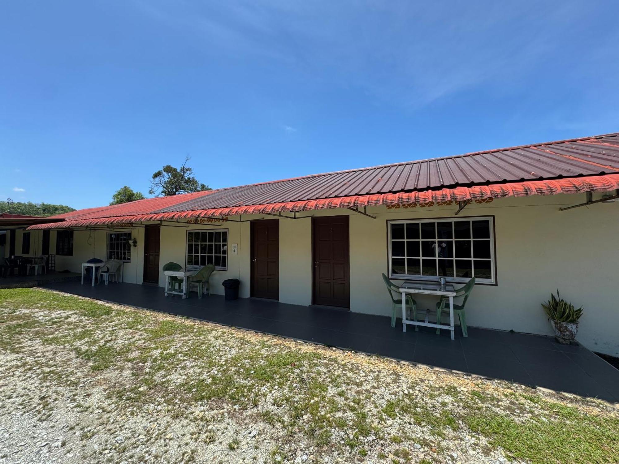 Lan Village Mersing Esterno foto